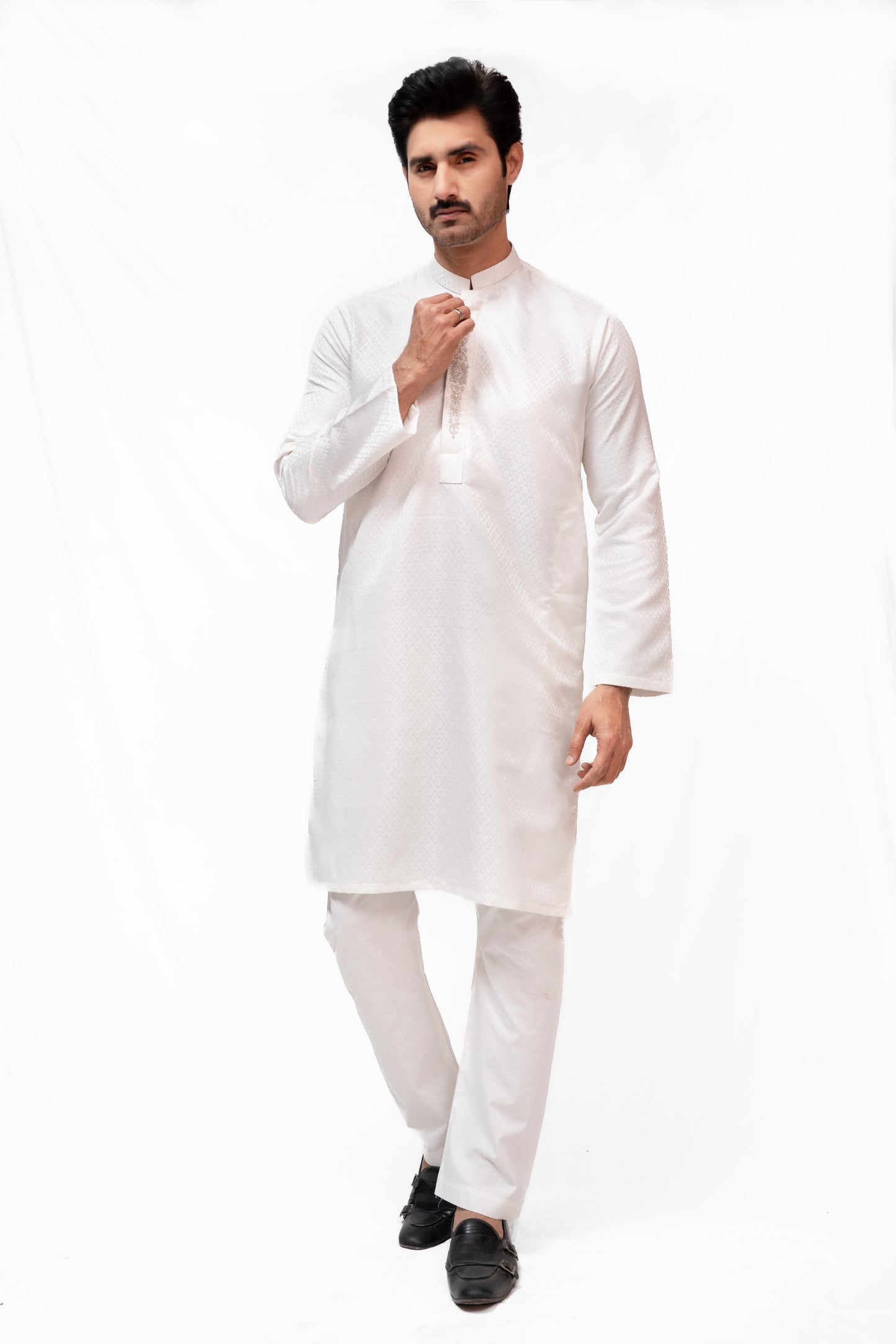 Safed White Jamawar Kurta Pajama