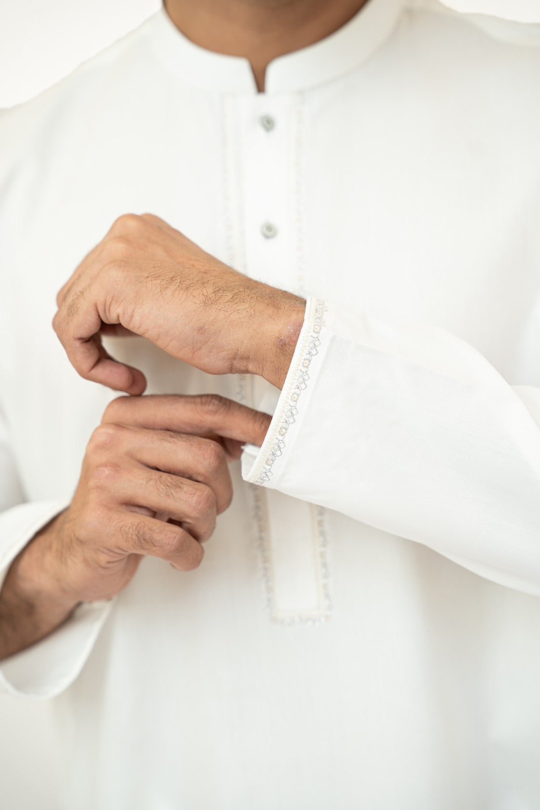 White Gulaab Kurta Pajama